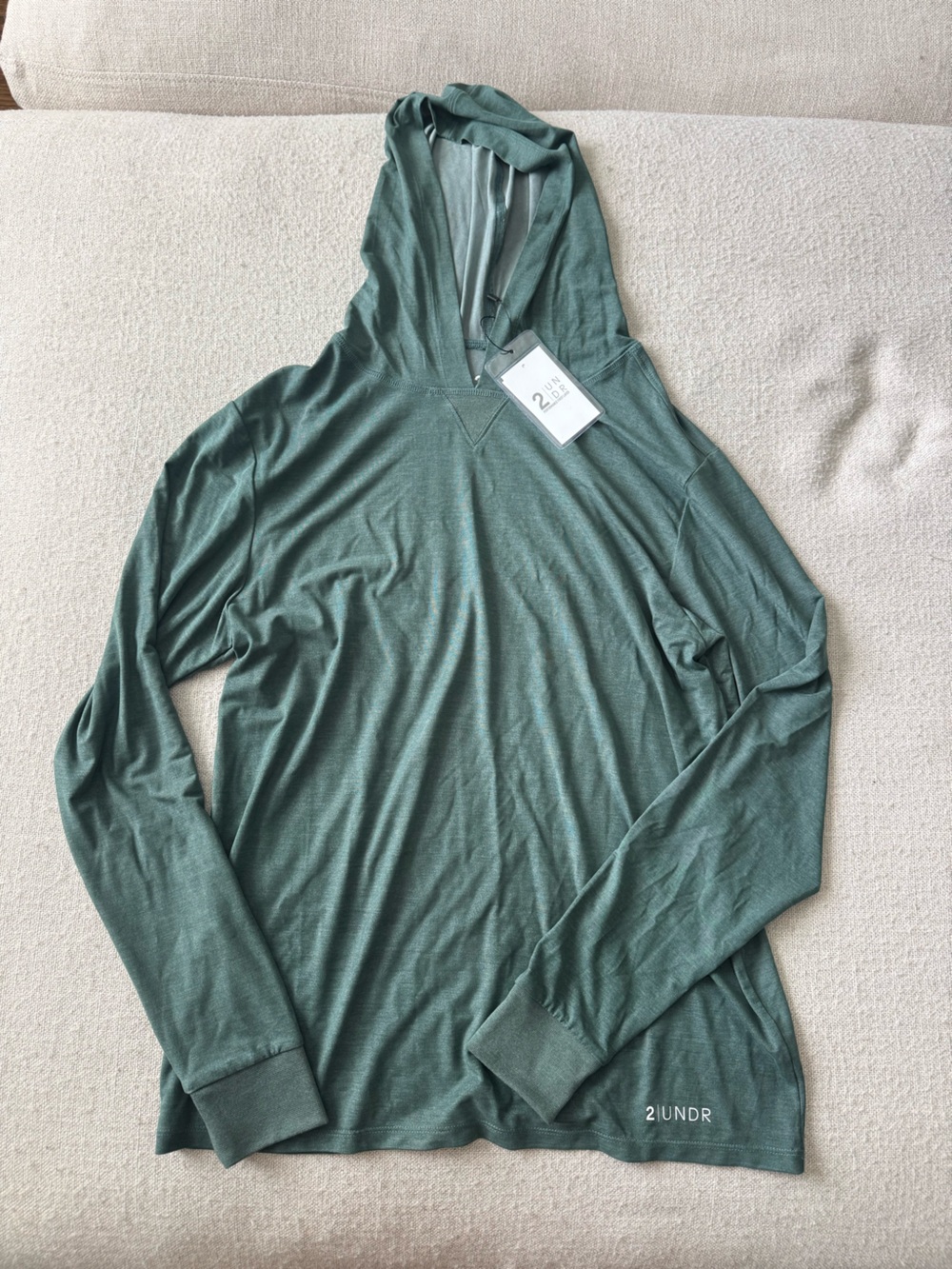 NWT! 2UNDR lightweight pullover  Seafoam Green - Small